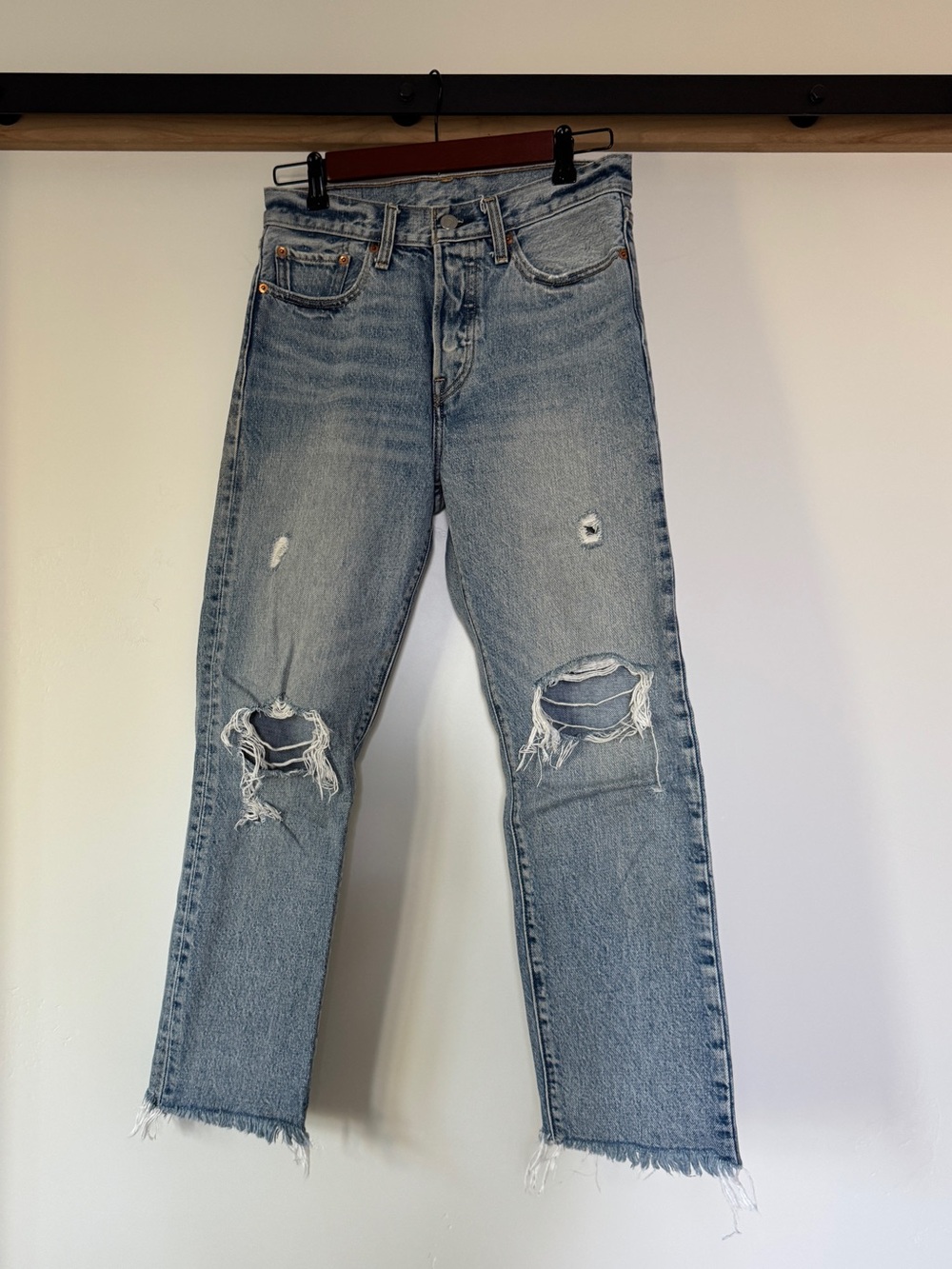 Levi’s High-Rise Distressed Women's Jeans in Light Blue